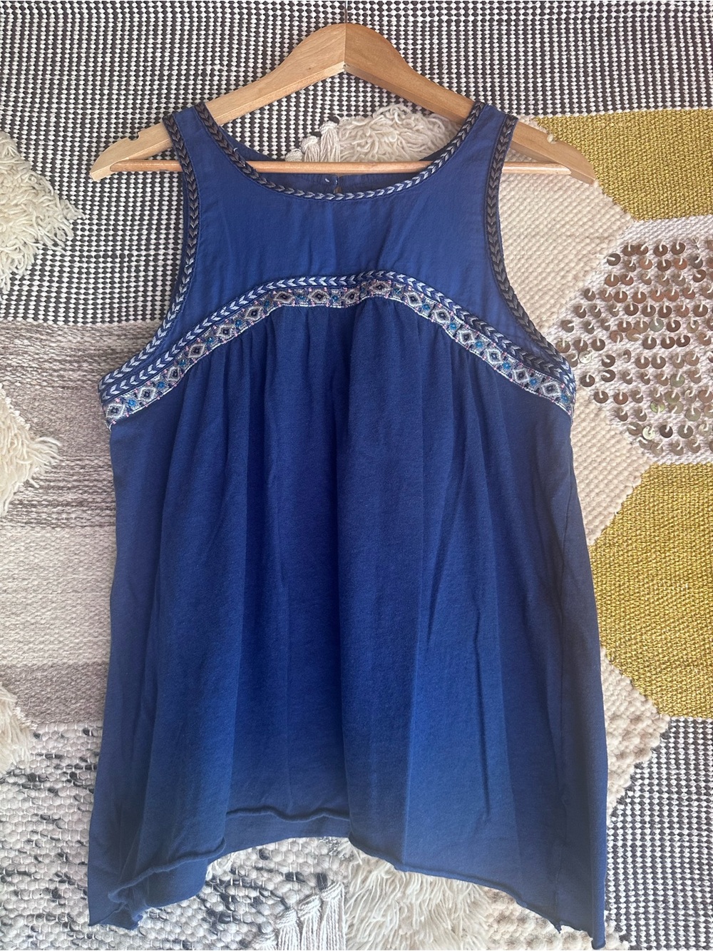 American Eagle Women's Blue Embroidered Sleeveless Tank Top
